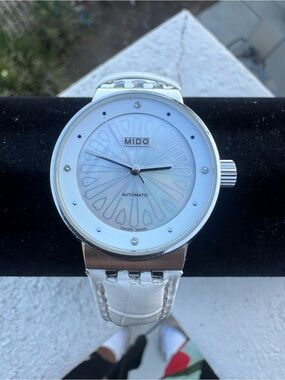 Mido Ladies Silver Case White Mother-of-Pearl Dial Watch